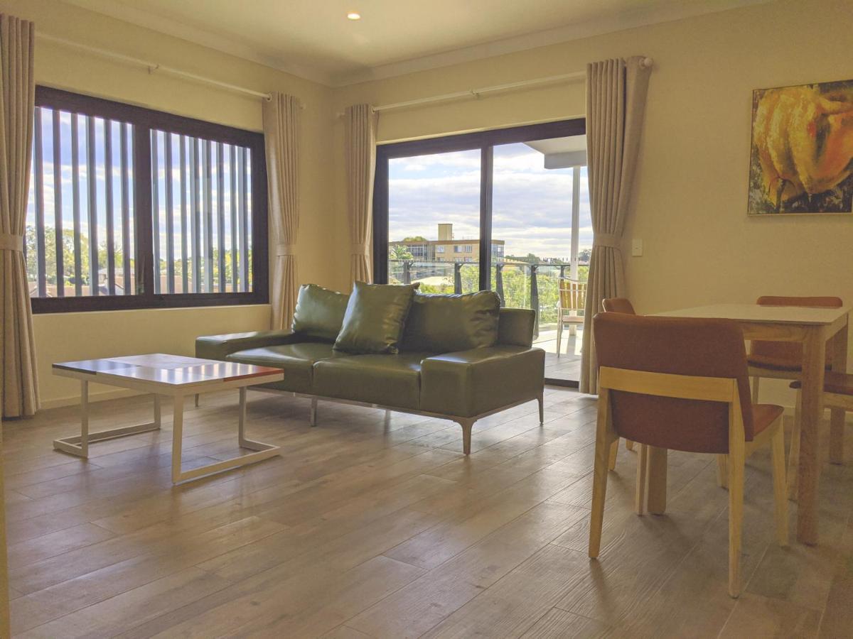 The Windsor, And Apartments, 4*